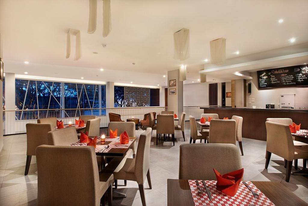Grand Cakra Hotel Malang Exterior photo